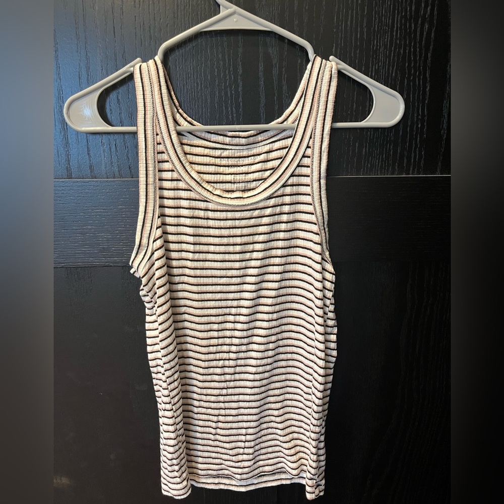 American eagle tank top!